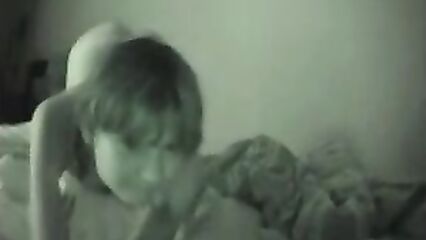 Молоденькая русская красотка в любительском порно