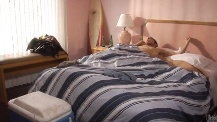 3 дня в июне | 3 Days In June (2010) порнофильм с русским переводом