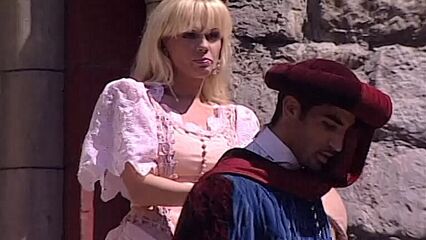 Белоснежка 10 лет спустя — порно фильмы с русским переводом