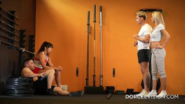 Доберманмен секс видеосы