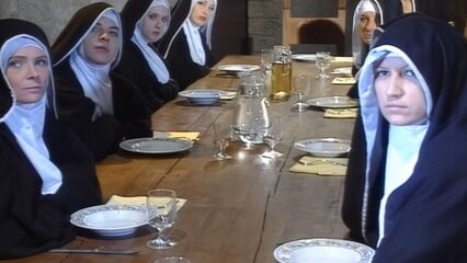 Похотливые монашки (1999) порнофильм с русским переводом